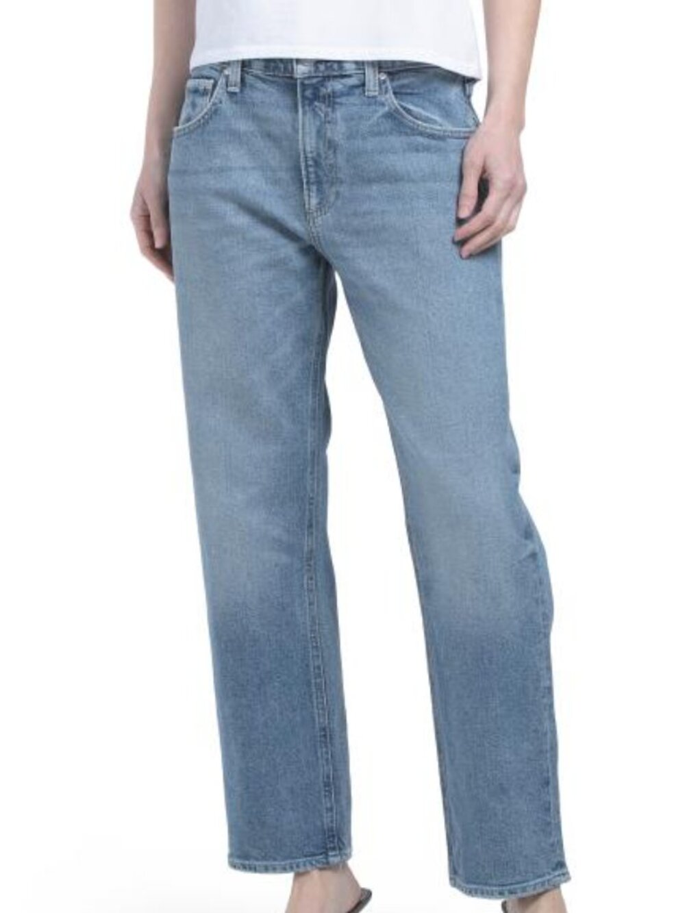 PAIGE Ankle Jeans.